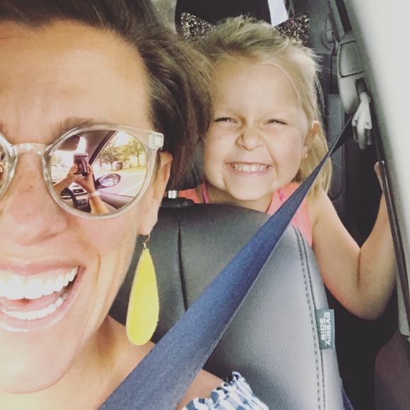 Meet your Posher, Lauren - Picture 1 of 1